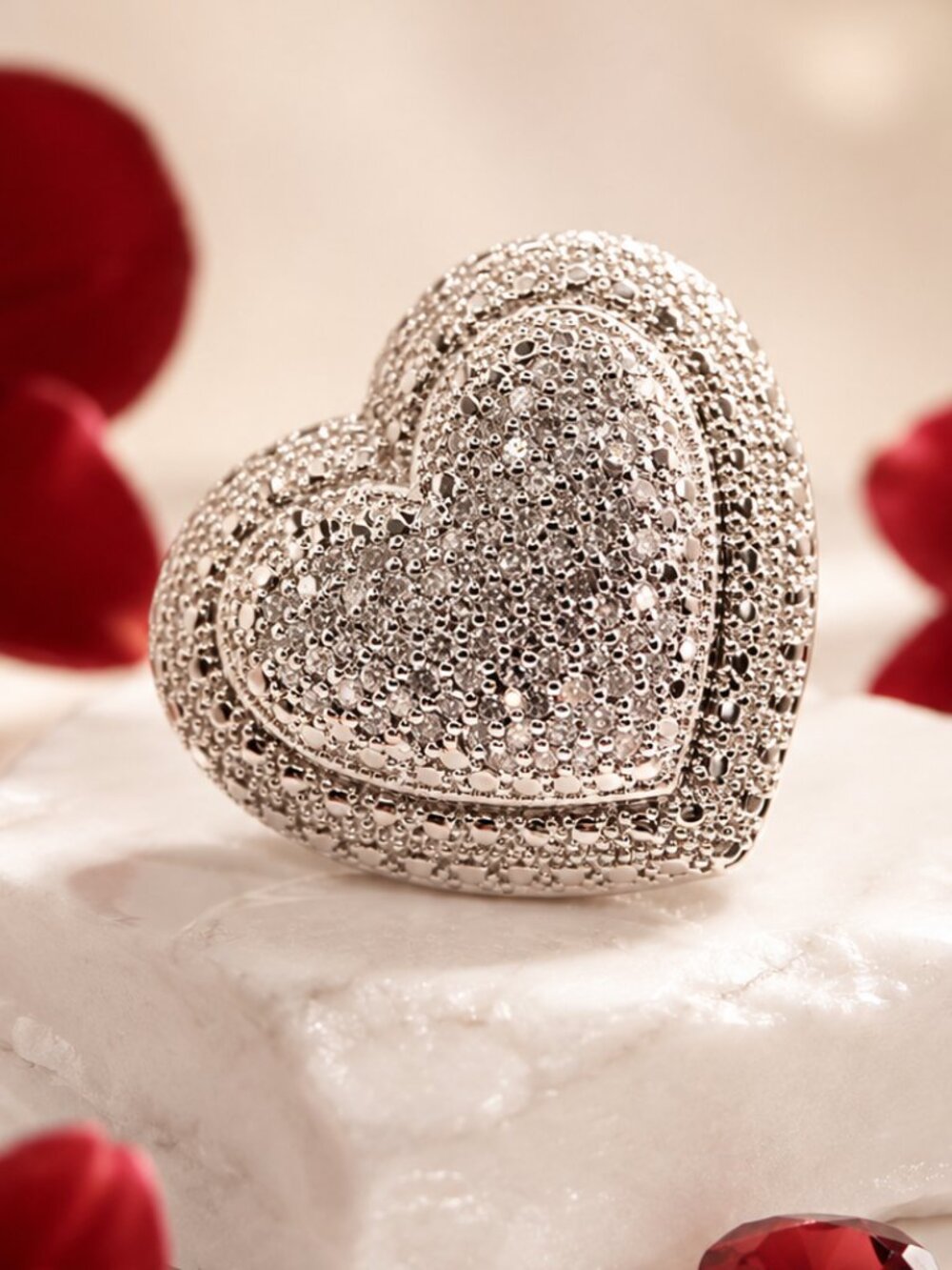 Endless Love Pavé Heart Ring